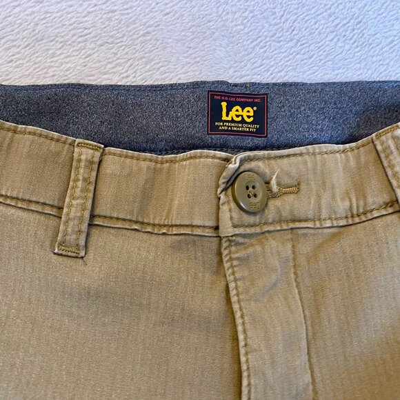 Lee Women's Pants Size 10 Medium Khaki Cotton Blend Straight-Leg - Picture 9 of 12